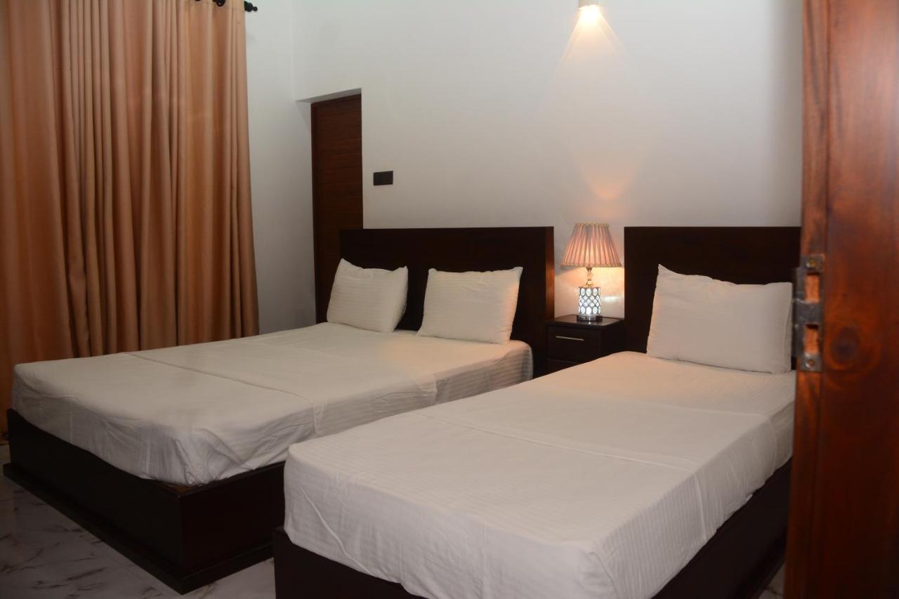 Concey Transit Hotel Airport View Katunayaka Esterno foto
